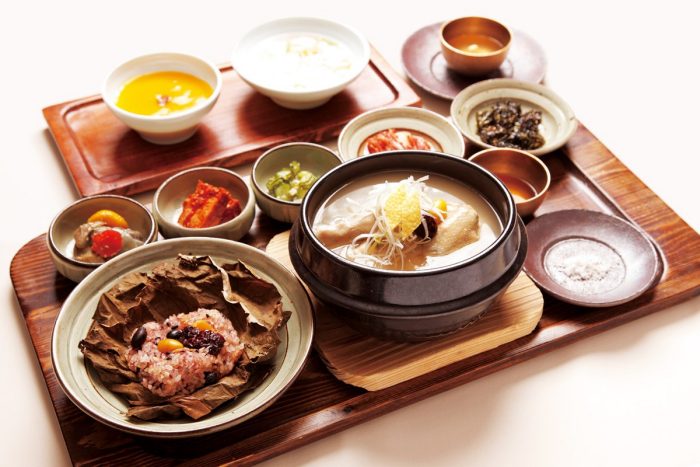 韩国菜韩国餐旧房子
